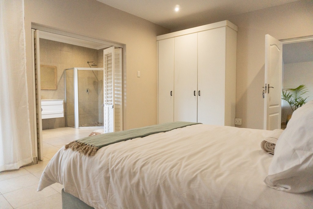 Megs Guest House 79